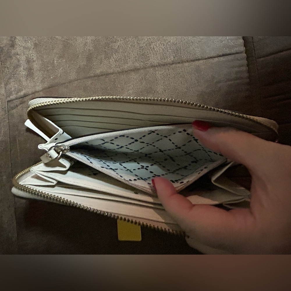 Kate Spade Newbury Lane Leather Wallet - Picture 6 of 8